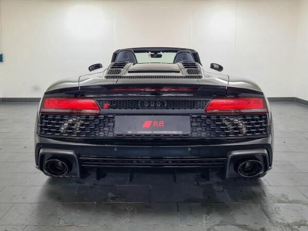 Audi R8 Spyder V10 performance quattro RFK Keramik Leder