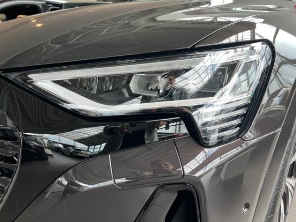 Audi Q8 e-tron 50 "advanced" qu AHK B&O HuD Pano Keyless Matrix-LED