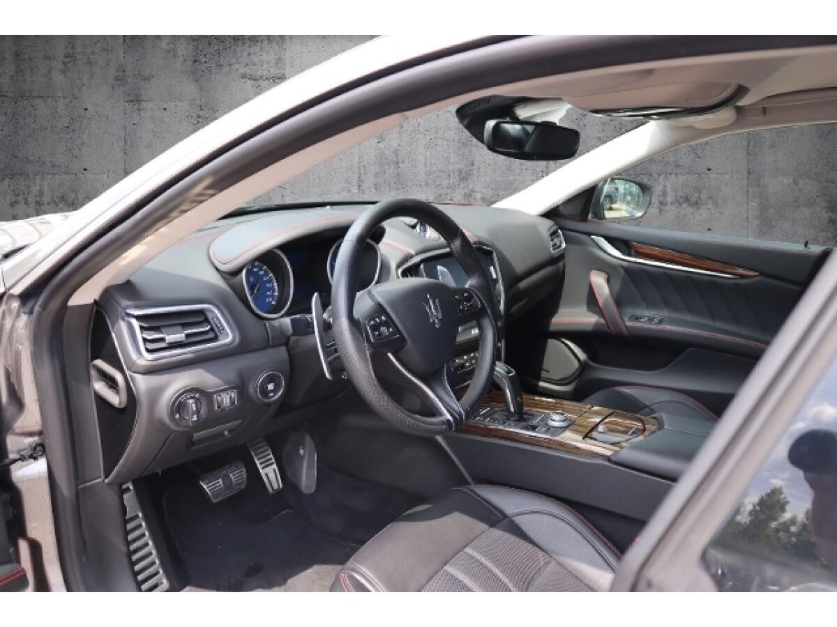 Maserati Ghibli GranSport / Modena