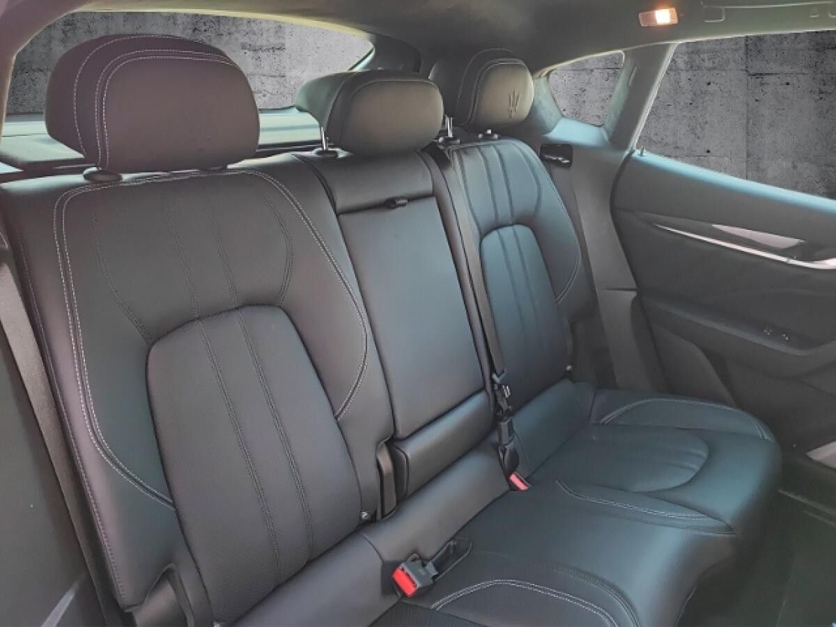 Maserati Levante /GranSport Q4 **AHK//Pannoramadach//