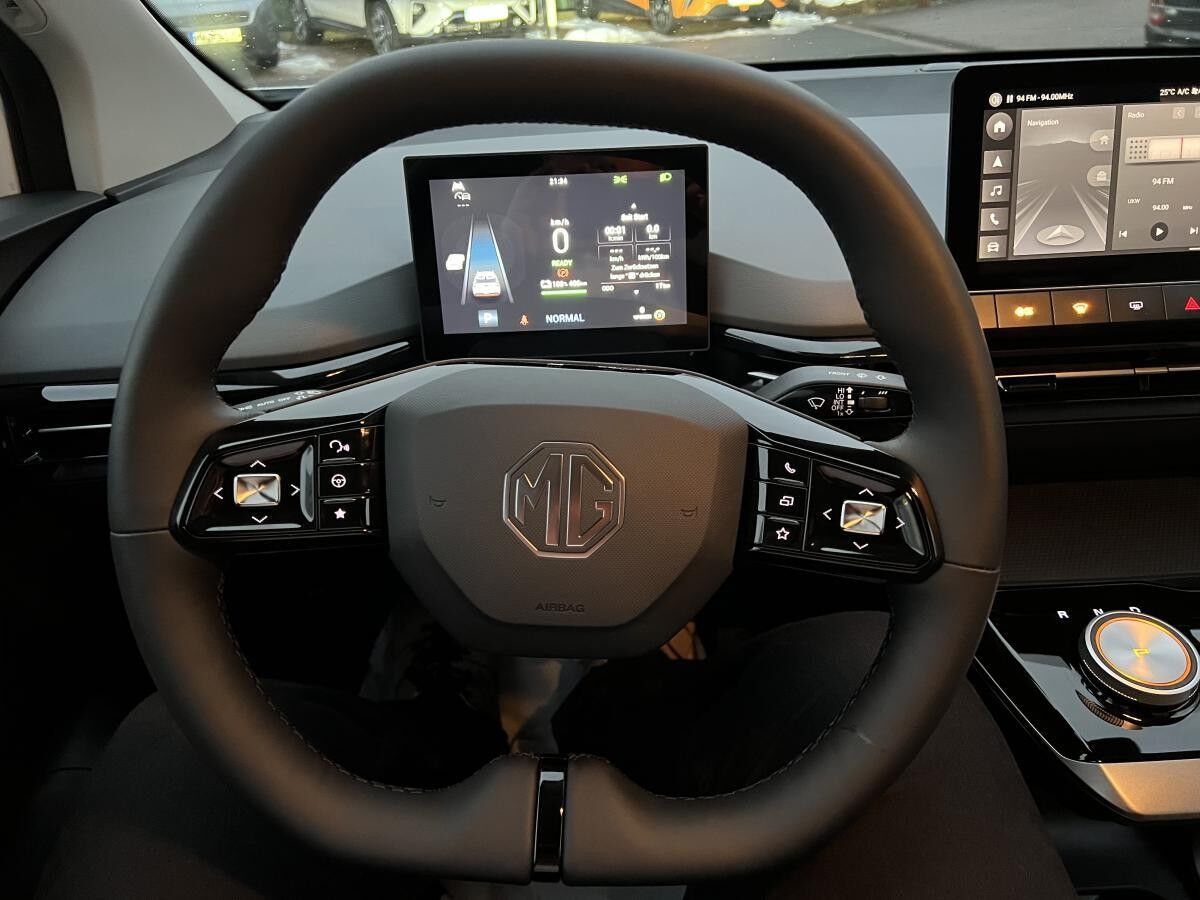 MG MG4 Luxury ✨FACELIFT 2025✨🚀Sofort-Verfügbar🚀