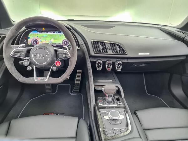 Audi R8 Spyder V10 performance quattro RFK Keramik Leder