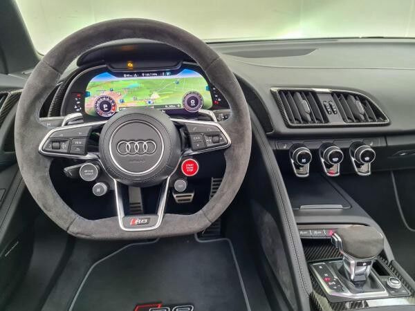 Audi R8 Spyder V10 performance quattro RFK Keramik Leder