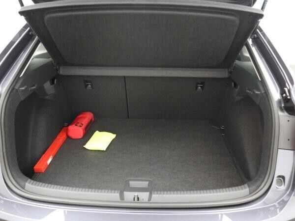 Volkswagen Taigo Style 1.0TSI / Navi, Matrix, AHK, RFK, ACC