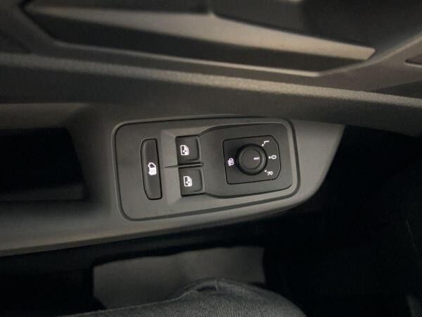 Volkswagen Caddy !SOFORT! Cargo 1.5 TSI HECKFLÜGELTÜREN+5J GARANTIE+KLIMA+APP-CONNECT