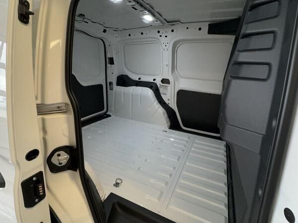 Volkswagen Caddy !SOFORT! Cargo 1.5 TSI HECKFLÜGELTÜREN+5J GARANTIE+KLIMA+APP-CONNECT