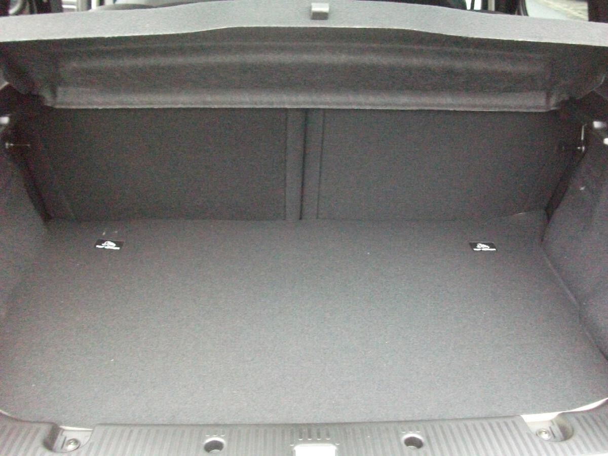 Renault Twingo E-TECH Urban Night