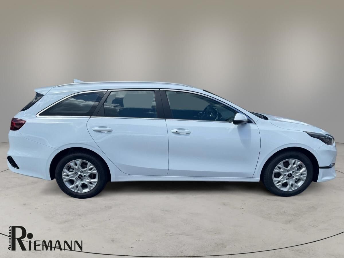 Kia Ceed SW Ceed Sportswagon 1.0 T-GDI Ultimate Edition + Totwinkelassistent