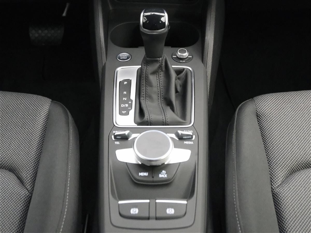 Audi Q2 35 TFSI S line
