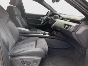 Audi Q8 Sportback e-tron 55 S line quattro HUD Matrix