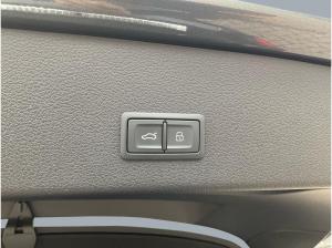 Audi Q8 Sportback e-tron 55 S line quattro HUD Matrix
