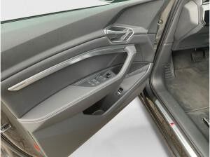 Audi Q8 Sportback e-tron 55 S line quattro HUD Matrix