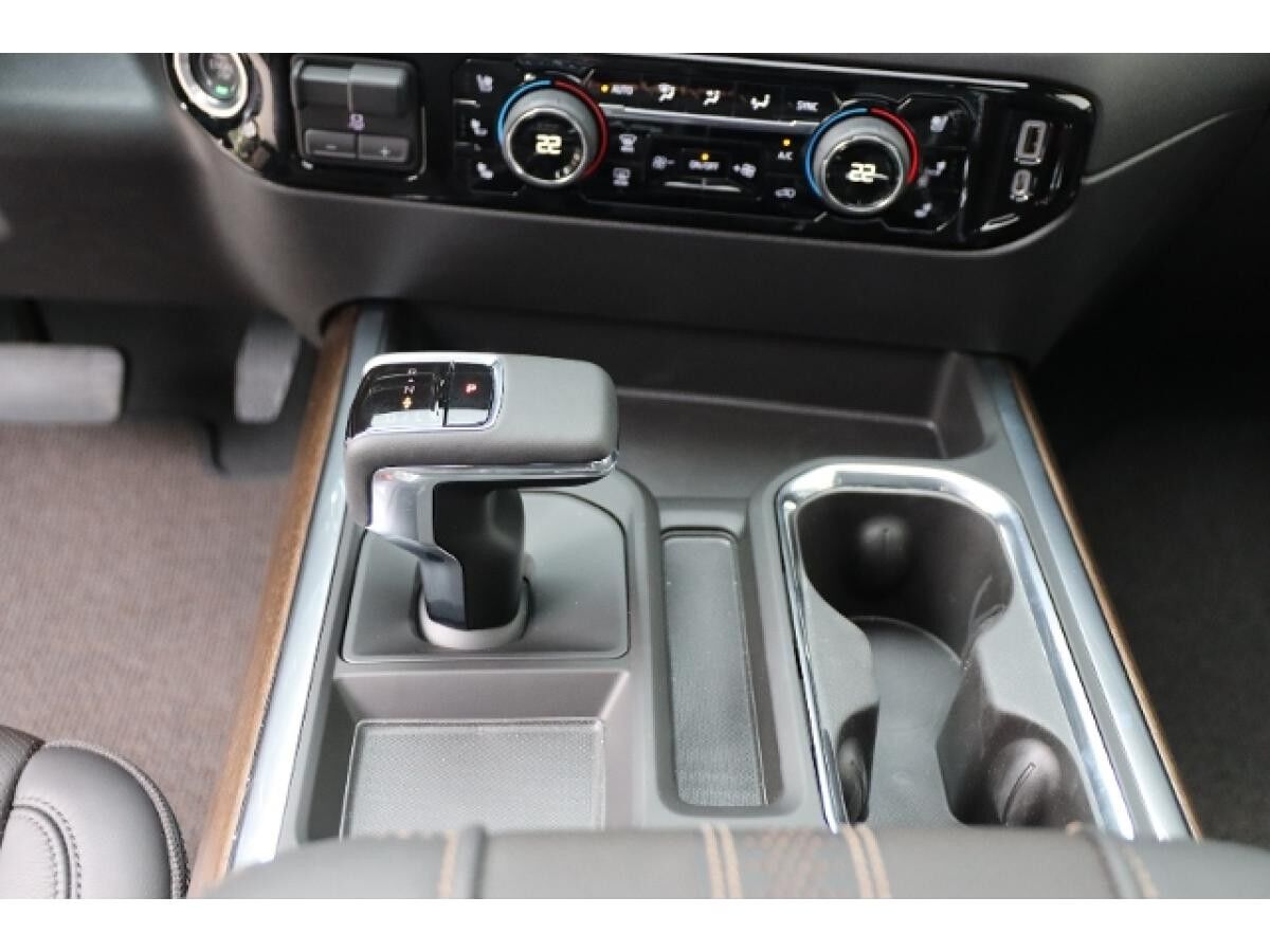 Chevrolet Silverado SILVERADO 1500 / HIGH COUNTRY / 6,2L / V8