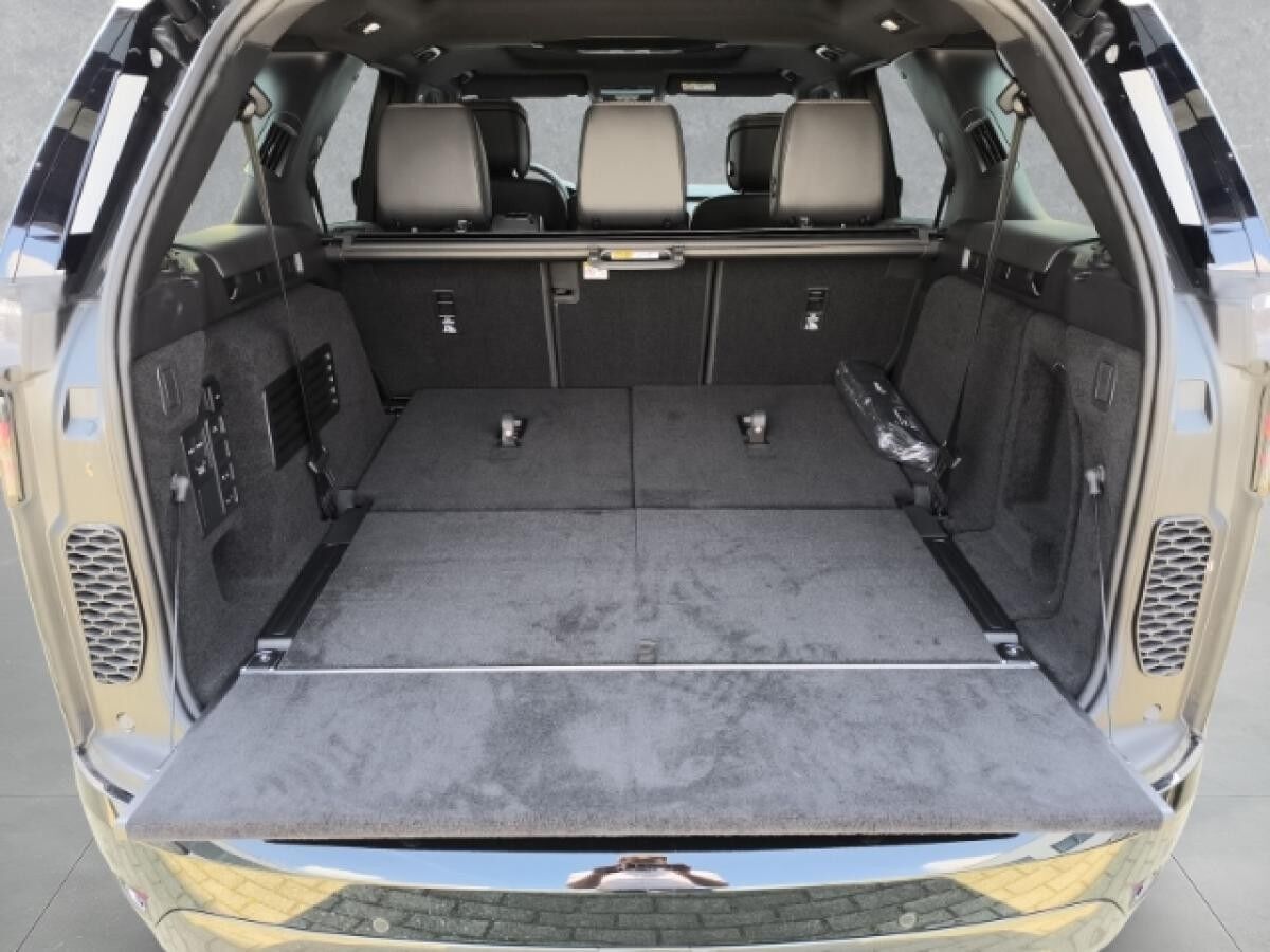 Land Rover Discovery 5 D300 Dynamic HSE // Vorführwagen