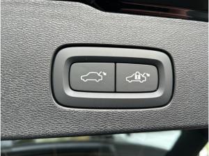 Volvo V60 B4 Diesel Plus Dark Kombi *Vorführfahrzeug, sofort verfügbar!*