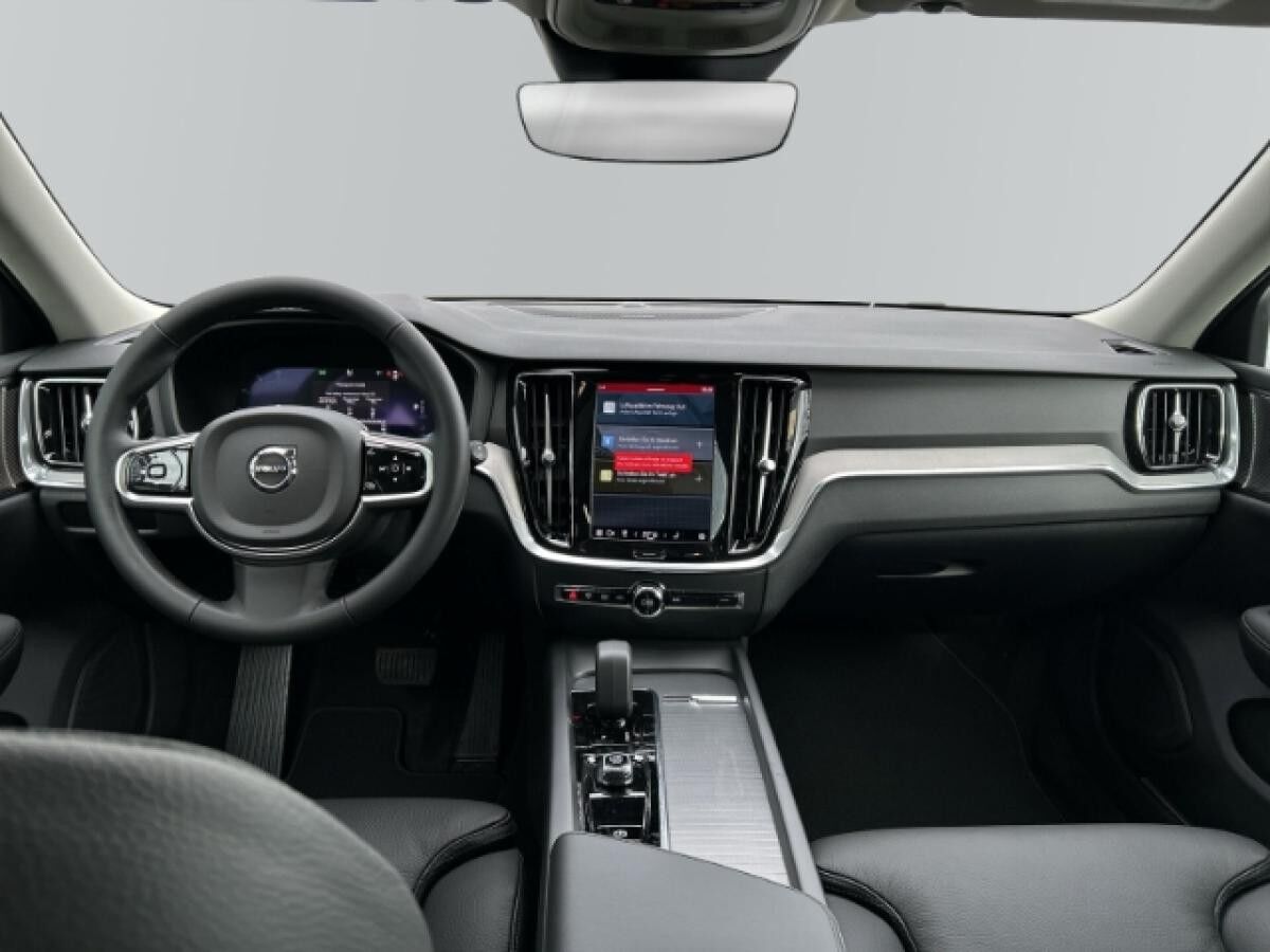 Volvo V60 B4 Diesel Plus Dark Kombi *Vorführfahrzeug, sofort verfügbar!*