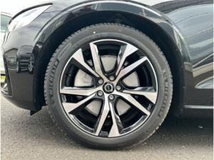 Volvo V60 B4 Diesel Plus Dark Kombi *Vorführfahrzeug, sofort verfügbar!*