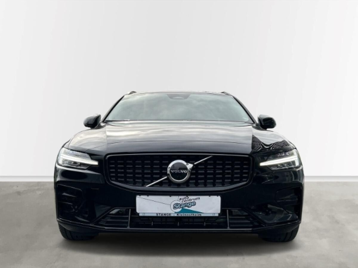 Volvo V60 B4 Diesel Plus Dark Kombi *Vorführfahrzeug, sofort verfügbar!*