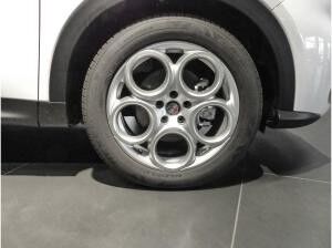 Alfa Romeo Tonale Super PDC LED APPLE CARPLAY 18 ZOLL