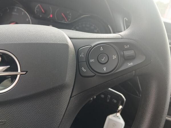 Opel Corsa F 1.2T Parkpilot,Tempomat,Klimaanlage