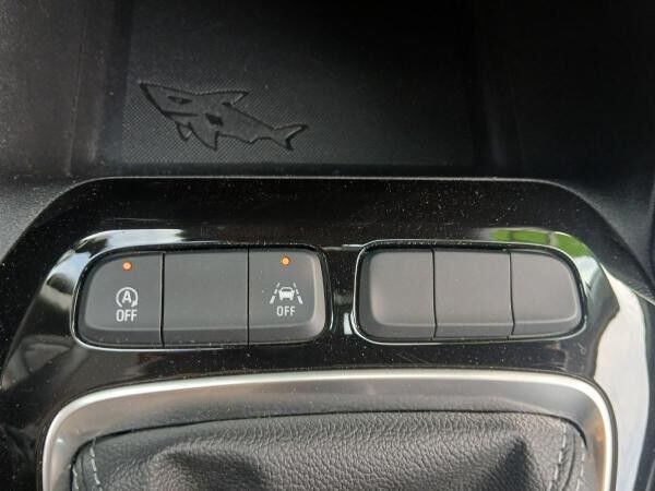 Opel Corsa F 1.2T Parkpilot,Tempomat,Klimaanlage