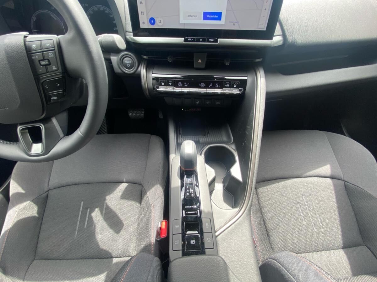 Toyota C-HR - 2.0 l Plugin 4x2 Teamplayer CVT RFK+SHZ