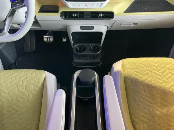 Volkswagen ID.Buzz ⚡PRO ⚡MATRIX NAVI🌞 ACC RFK PDC 💕 UVM