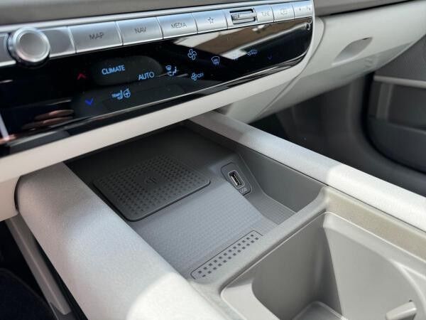 Hyundai IONIQ 6 ⚡  77,4 kWh 229PS⚡  TECHNIQ-Paket , Sitz-Paket Leder Grey