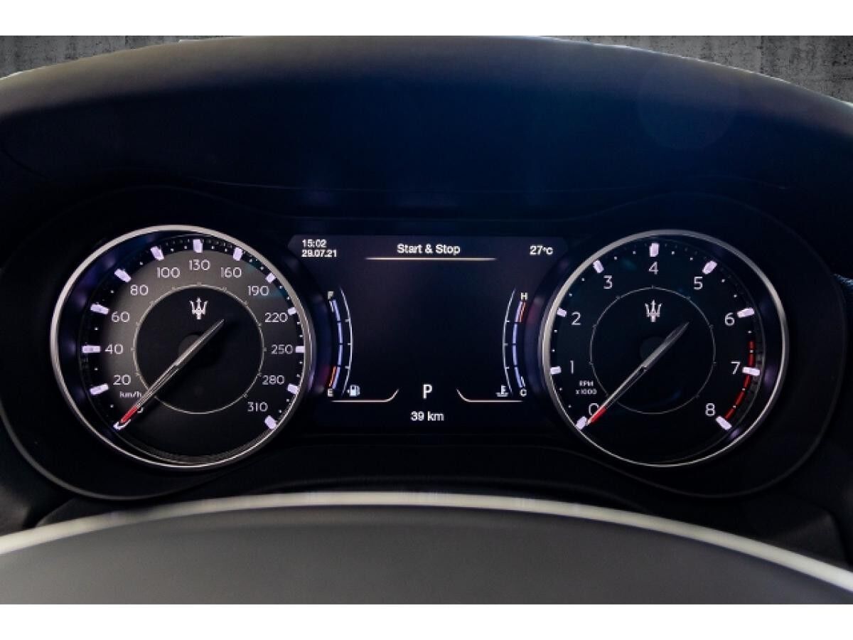 Maserati Ghibli Hybrid Executive