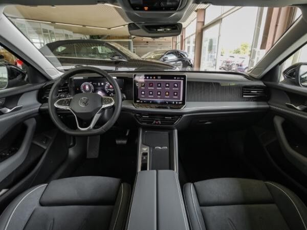 Volkswagen Passat Business 2.0 TDI DSG AHK Matrix HuD el.Heckklap.