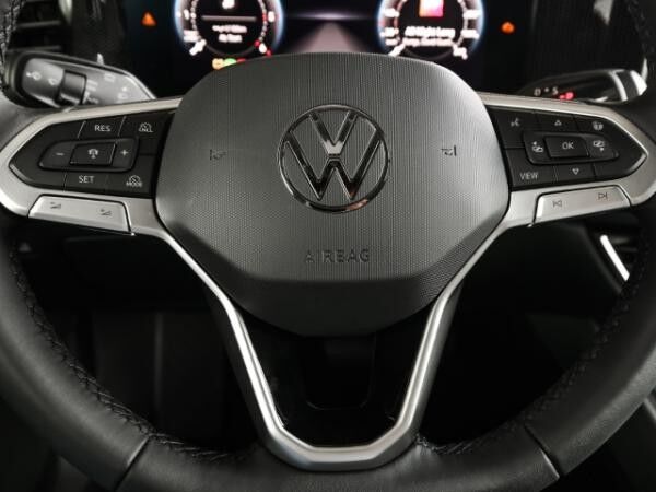 Volkswagen Passat Business 2.0 TDI DSG AHK Matrix HuD el.Heckklap.