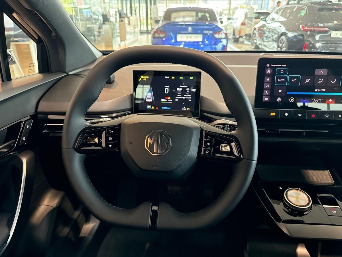 MG MG4 49kWH Luxury Ausstattung