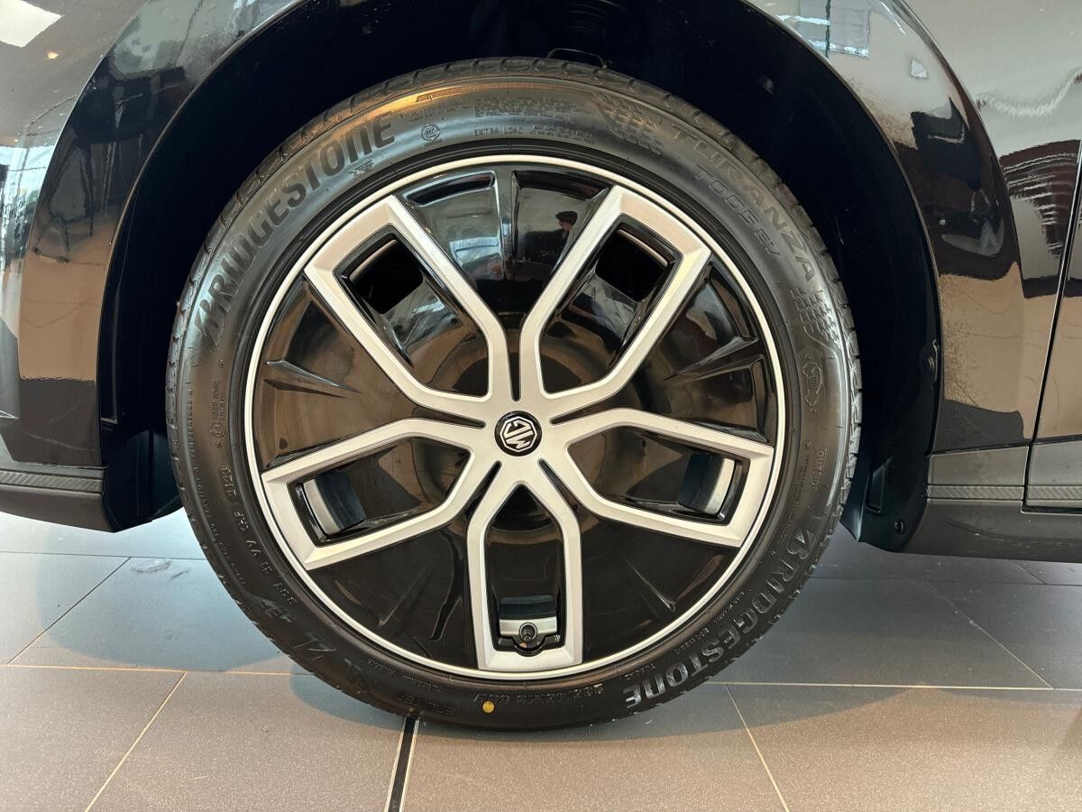 MG MG4 49kWH Luxury Ausstattung