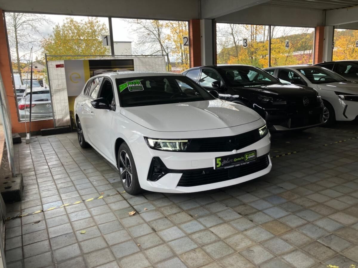 Opel Astra L ST 1.2T Navi,WirelessCharg,Parkpilot