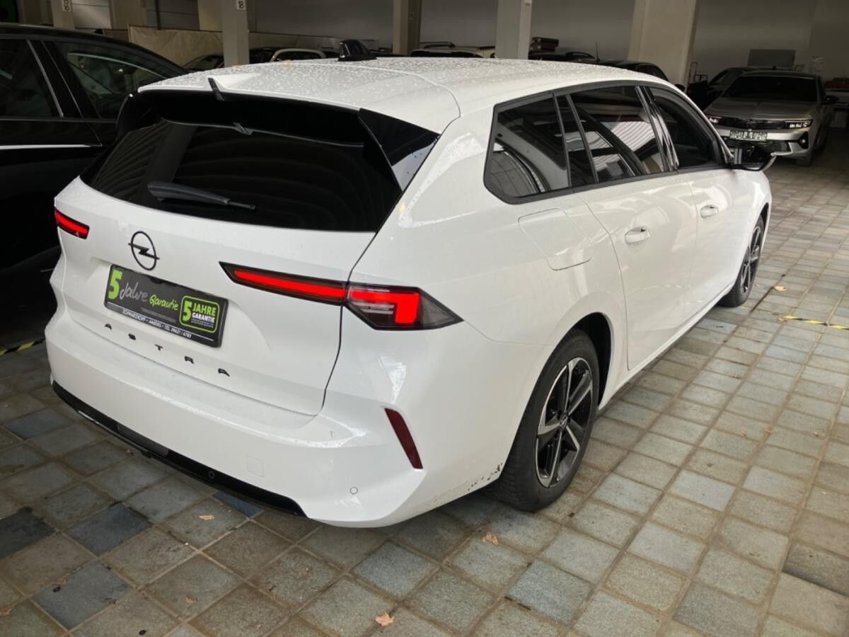 Opel Astra L ST 1.2T Navi,WirelessCharg,Parkpilot