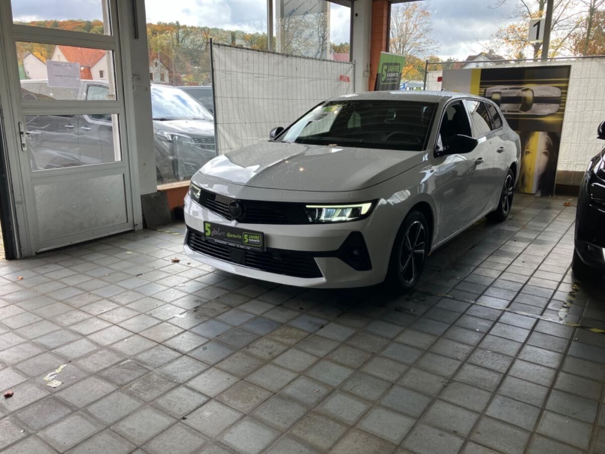 Opel Astra L ST 1.2T Navi,WirelessCharg,Parkpilot