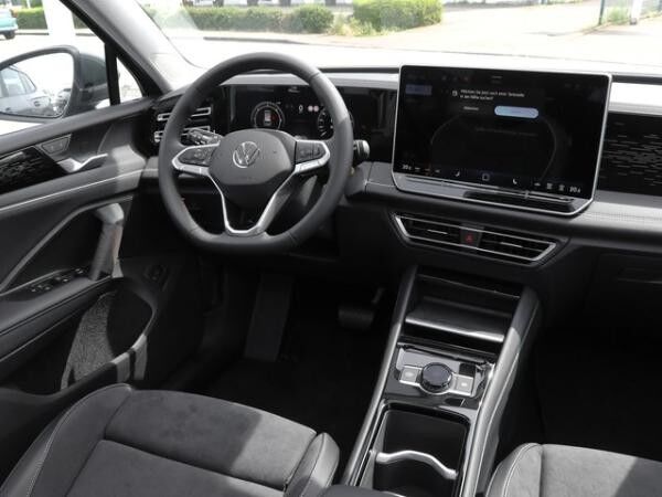 Volkswagen Tiguan 2.0 TDI DSG 4Motion Elegance ACC LED AHK Navi DCC