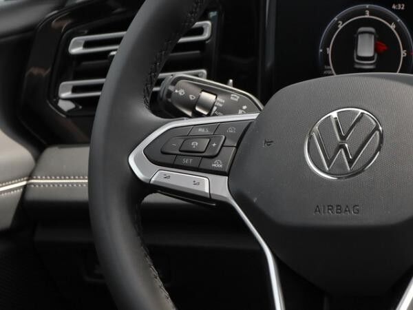 Volkswagen Tiguan 2.0 TDI DSG 4Motion Elegance ACC LED AHK Navi DCC