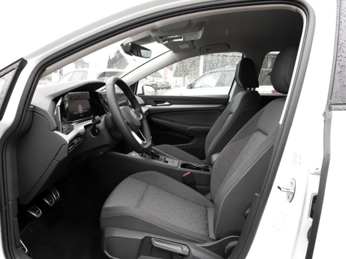 Volkswagen Golf VIII 1,0 TSI Move ACC App-Connect PDC R-Kamera