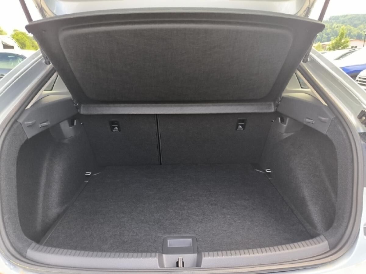 Volkswagen Taigo Style 1,5 TSI ACC Matrix ParkAssist Kamera Navi SideAssist