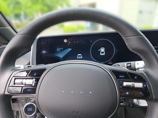 Hyundai IONIQ 6 IONIQ 6 Allradantrieb 77,4kWh Batt. UNIQ-Paket