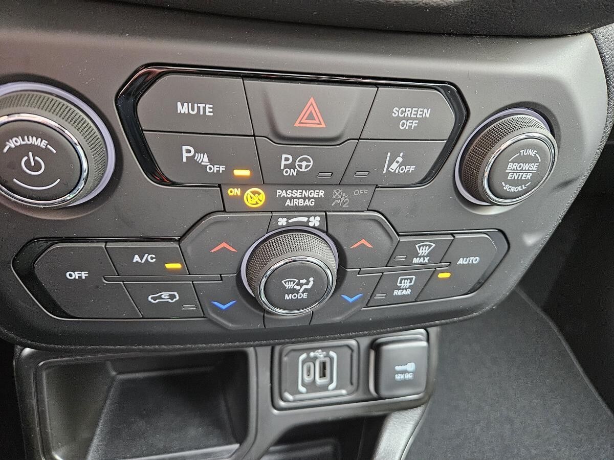 Jeep Renegade 1.5T MHEV Summit  - Vollausstattung - sofort verfügbar