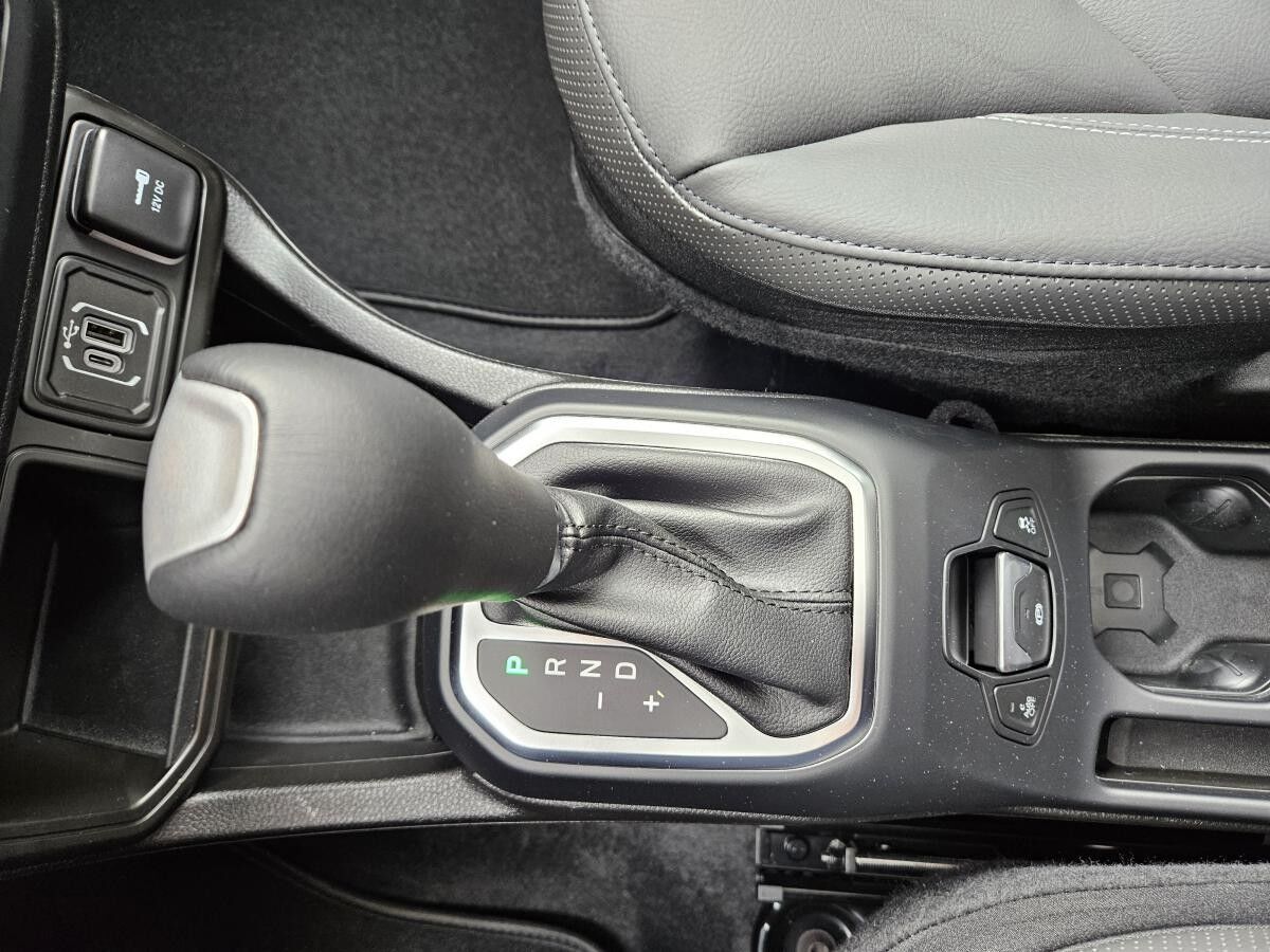 Jeep Renegade 1.5T MHEV Summit  - Vollausstattung - sofort verfügbar