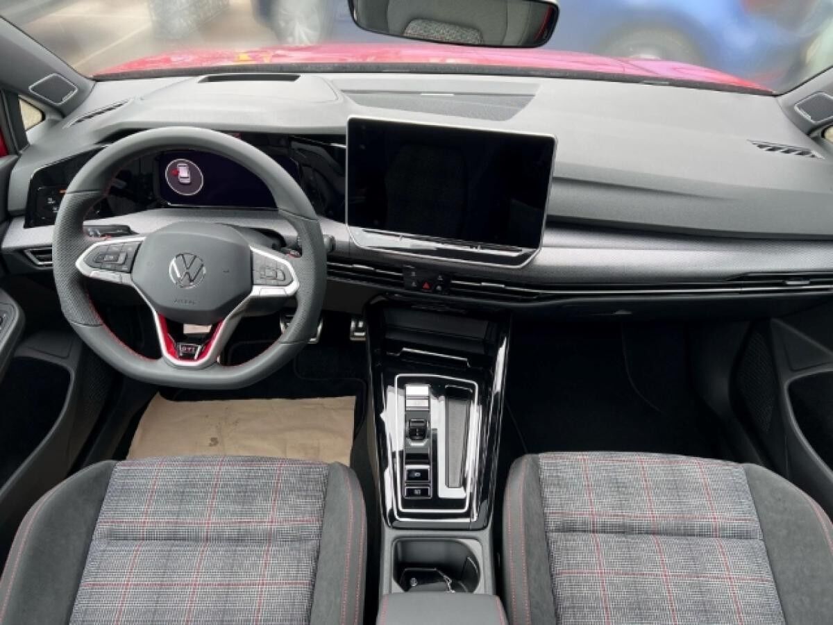 Volkswagen Golf GTI,  2,0 TSI DSG LED-Matrix HarmanKardon AreaView Pano DCC 19'' FACELIFT