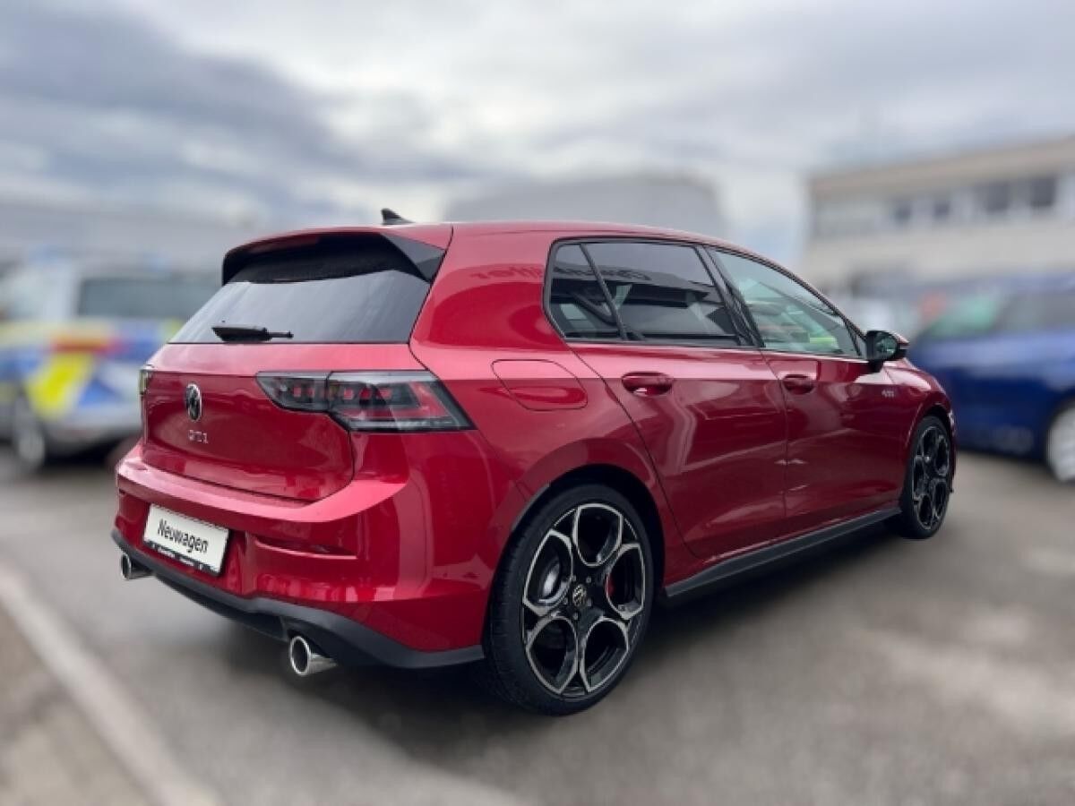 Volkswagen Golf GTI,  2,0 TSI DSG LED-Matrix HarmanKardon AreaView Pano DCC 19'' FACELIFT