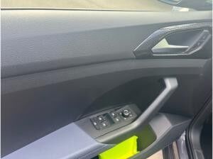 Volkswagen T-Cross 1.0TSI DSG Style GJR+AHK+SHZ+KAMERA+NAV+
