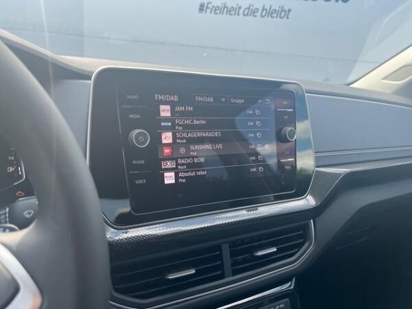 Volkswagen T-Cross 1.0TSI DSG Style GJR+AHK+SHZ+KAMERA+NAV+
