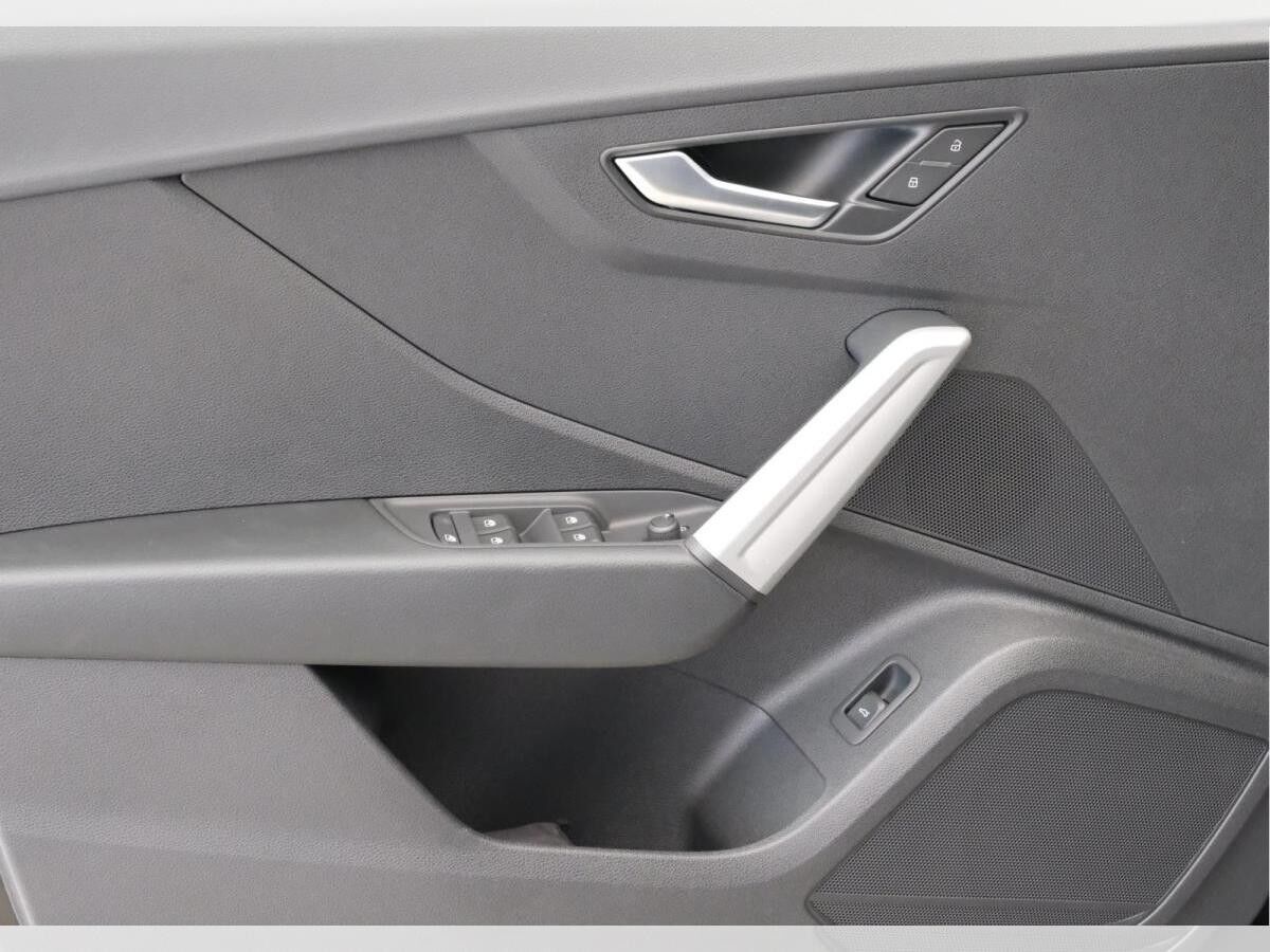 Audi Q2 35 TFSI S line