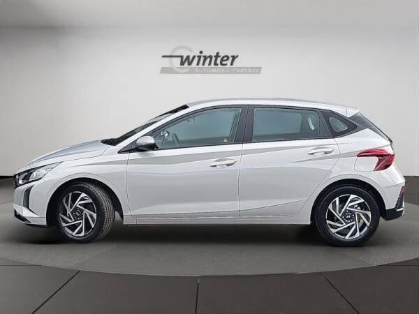 Hyundai i20 1.0T-GDI 6-MT TREND NAVI/PDC/SHZ/DAB