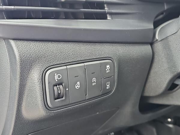 Hyundai i20 1.0T-GDI 6-MT TREND NAVI/PDC/SHZ/DAB